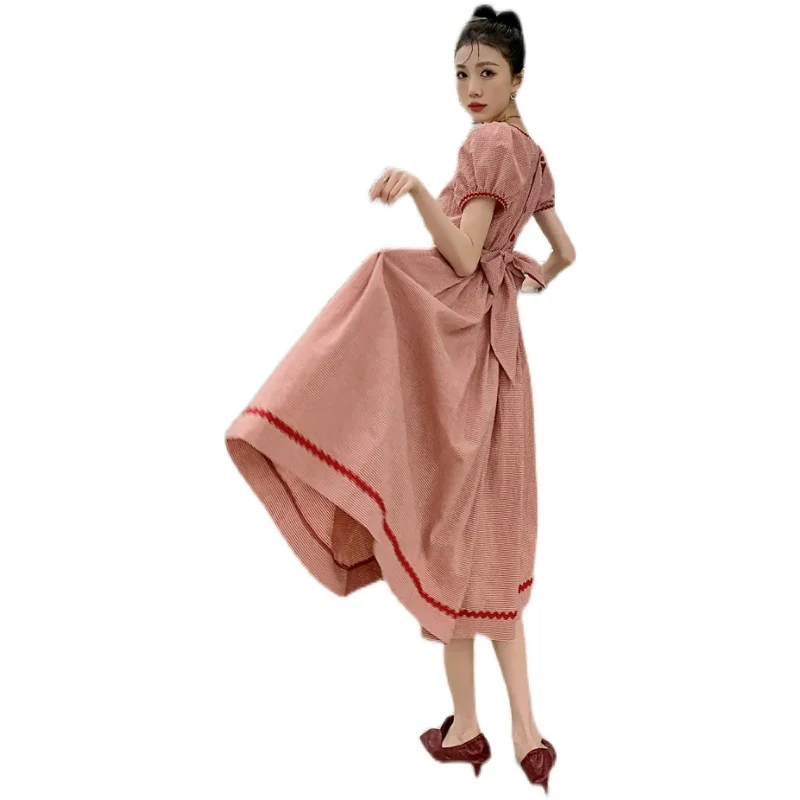 

LANMREM Women Puff Short Sleeve Square Neck A-line Embroidery Flower Drawstring Dress Fit Female Fashion Tide Summer 2021 2H011