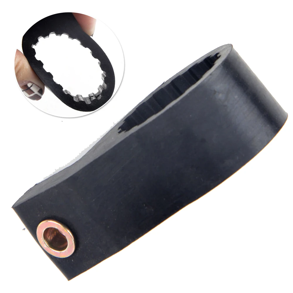 

7.5x4.2x2.4cm Car Black Heater Fuel Gas Pump Bracket Parts For Eberspacher Heater D2 D4 D5 For Airtronic 221000 500 300