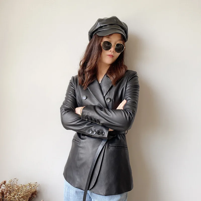Abrigo de cuero de oveja auténtico para mujer, chaqueta de cuero genuino para mujer, cinturón de doble botonadura, abrigos negros ajustados, gabardina