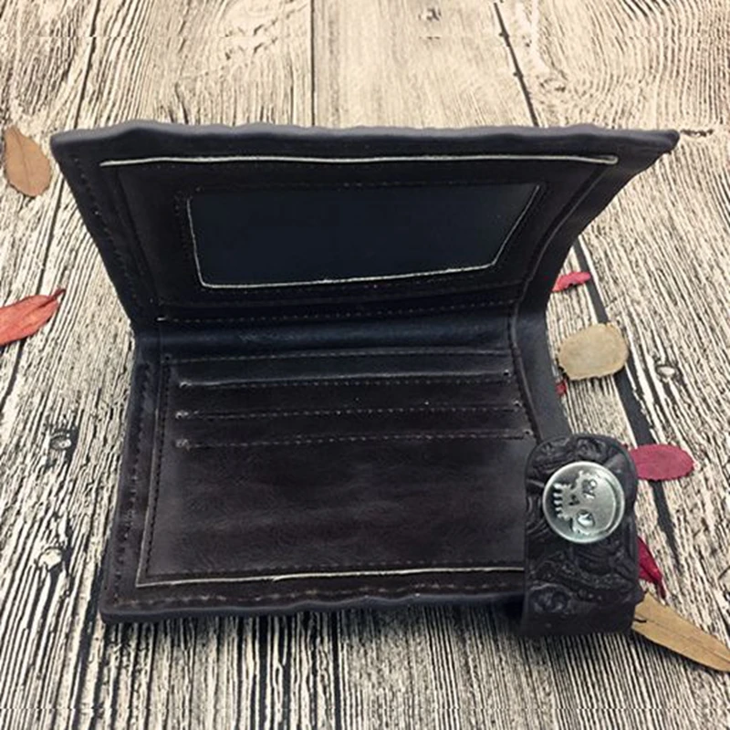

Vintage Embossed Leather Men Wallet Boys Rock Pink Devil Skull Head Short Purse Biker Snap Hasp Clutch Wallets Card Holder