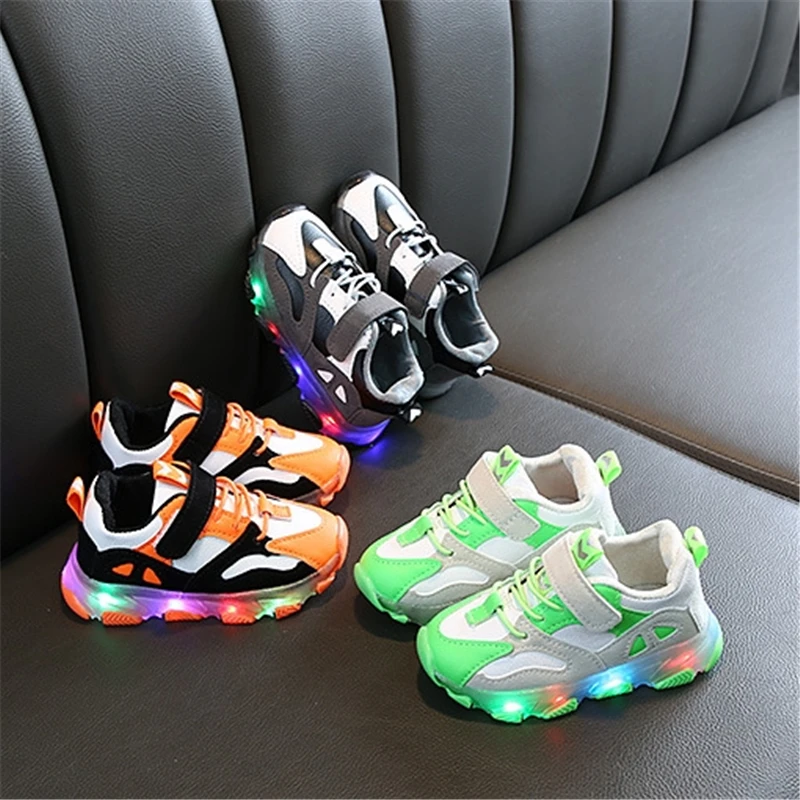 

Children's Luminous Lighting Sports Shoes Colorful Simple Comfortable Spring Autumn Boy Girl Non-slip Light Velcro Running Shoes