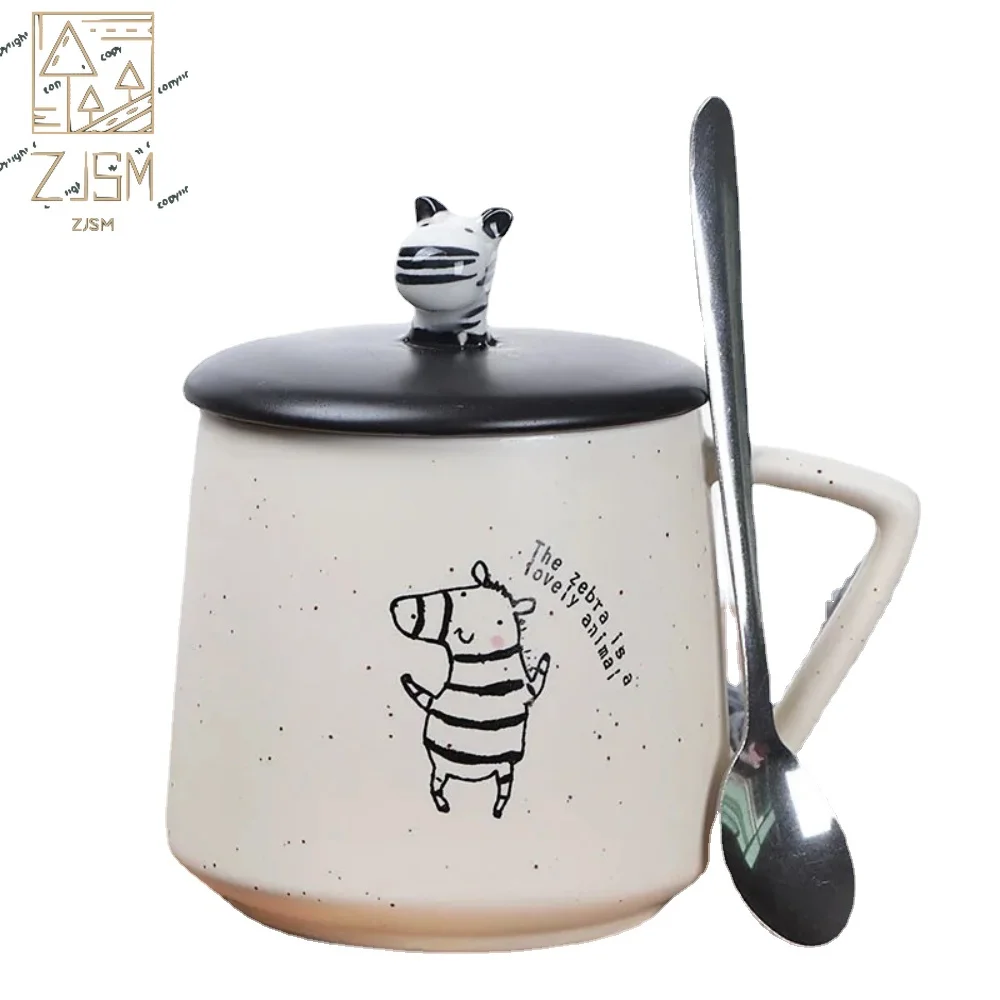 

3D Giraffe Ceramic Mug Spoon With Wooden Lid 380ML Comfortable Handle Creative Cartoon Coffee Breakfast Cup Couple Gifts