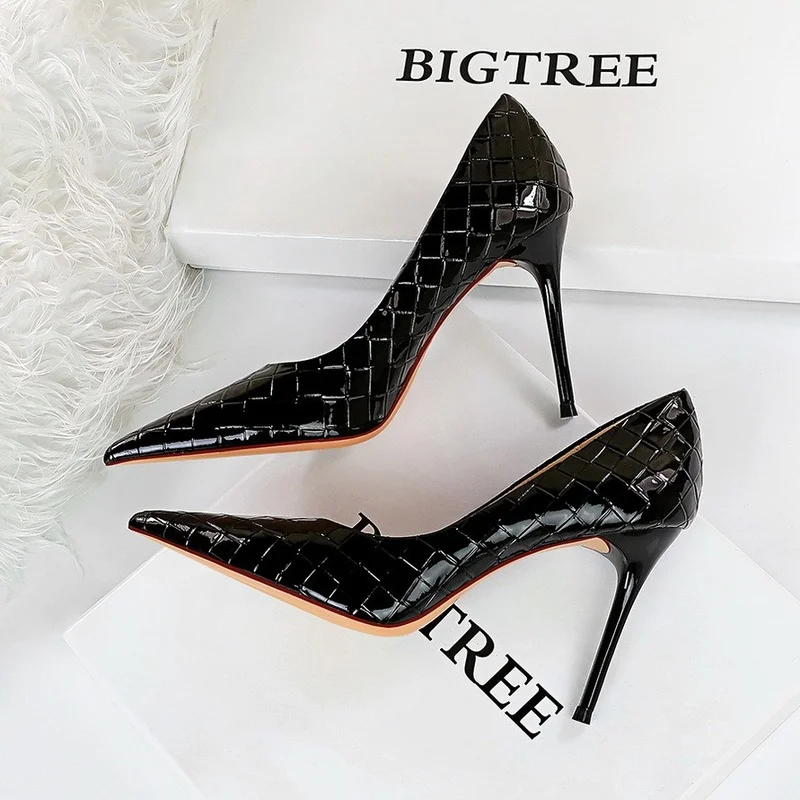 Brand Luxury Women's Green High Heels Shoes Sexy Party Braided Pumps Ladies Fashion Leather Shoes Wave Plus Size Office Career