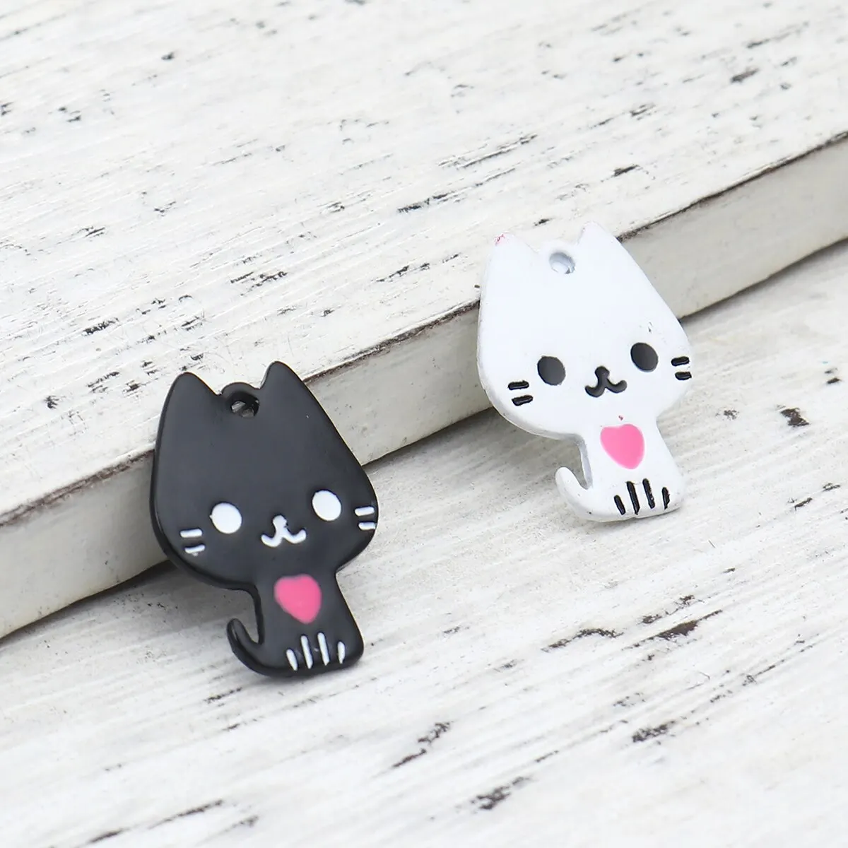 

Cartoon Animal Necklaces Pendants Cute Black White Cat Alloy Charm Pendant For Women Girls Jewelry Necklace Couple Birthday Gift