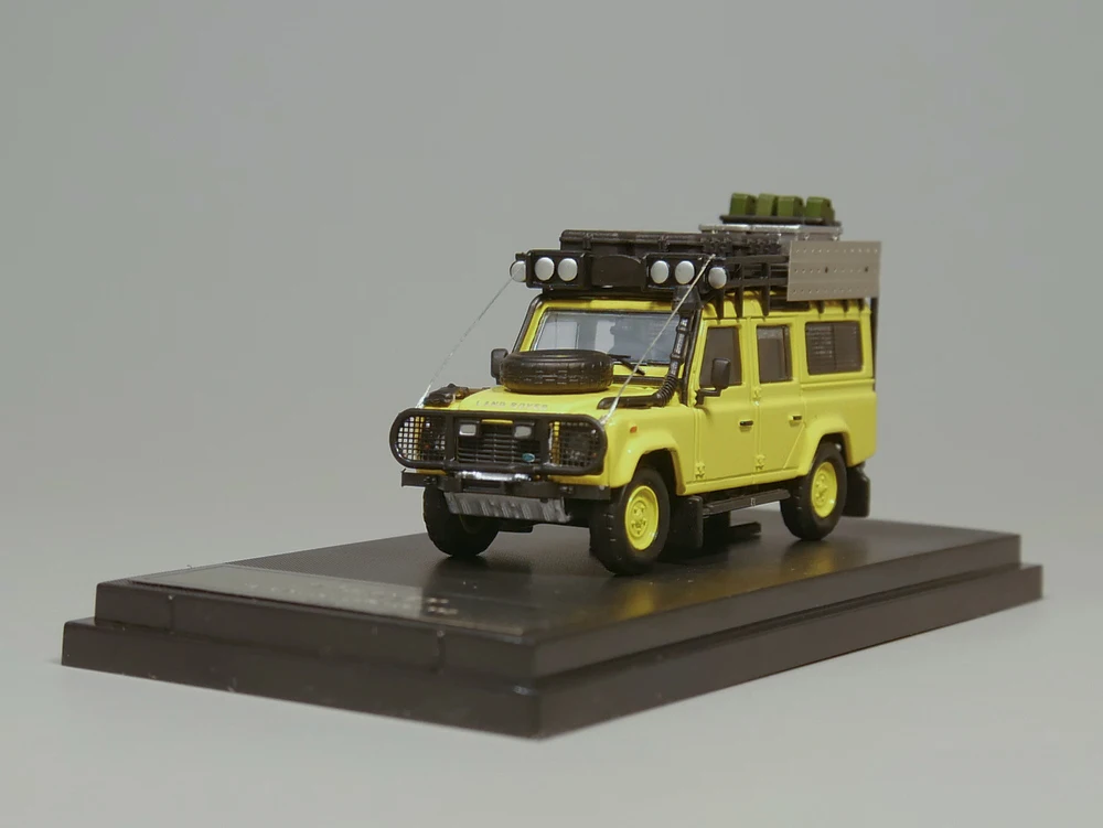 Мастер 1:64 Defender 110 с поставками для пополнения литая модель автомобиля