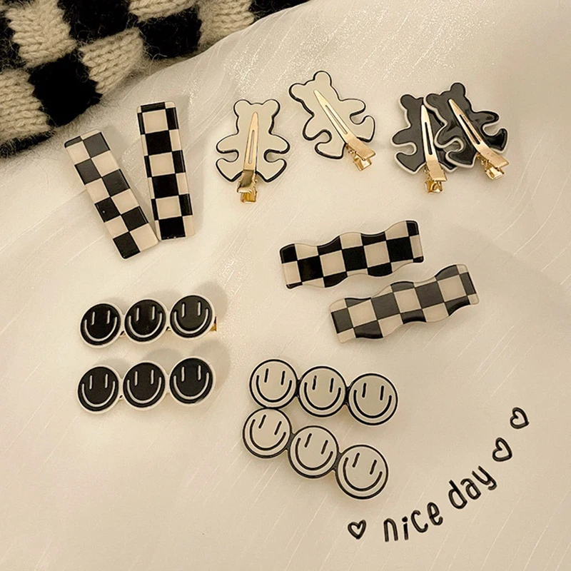 

Korea Black And White Checkerboard Wavy Smiley Bear Hair Clip Beauty Mask Seamless Side Clip Broken Hair Bangs Duckbill Hairpin