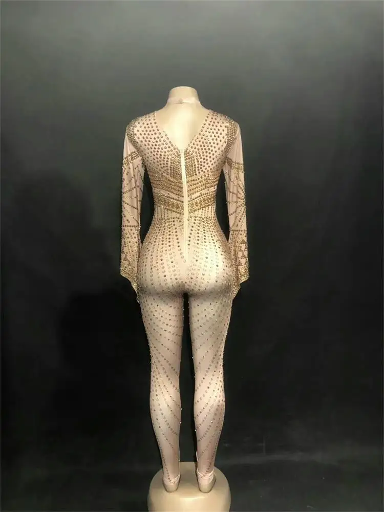 Соблазнительный сценический комбинезон с золотыми стразы телесного цвета со