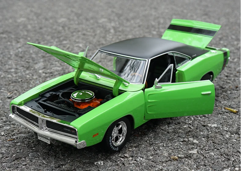Модель старого автомобиля Maisto 1:18 1969 DODGE Charger R/T литая модель игрушка для мальчика