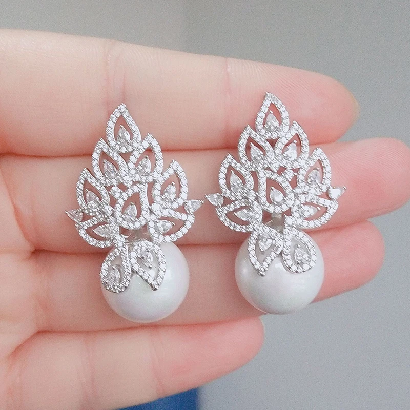 Женские серьги-гвоздики с искусственным жемчугом и фианитом | Украшения