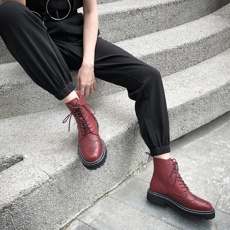 Jual INS HOT Sepatu Bot Pergelangan Kaki Wanita Sepatu Bot Chelsea Ukiran Brock Eropa Dan Amerika Kulit Alami Sepatu Bot Musim Dingin Wanita Gaya Inggris
