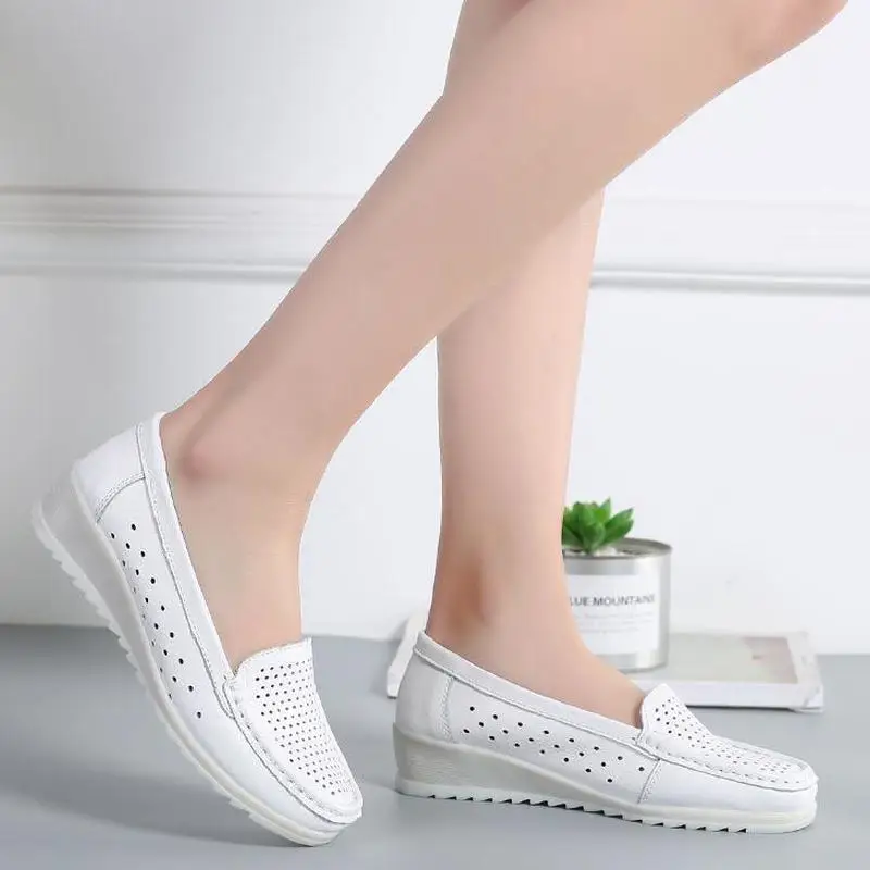 

Белые туфли для медсестры; Сезон весна-осень туфли на плоской подошве на танкетке удобные женские тонкие туфли с круглым носком женские лоф...