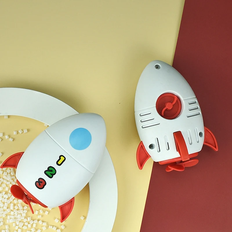 

Baby Rocket Water Game Clockwork Bath Toys Bathroom Bathing Toys for Children Cute Shower Kids Swimming Toy Gifts