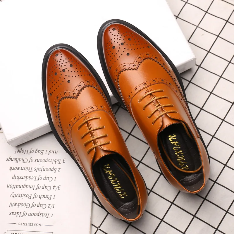 

Мужские кожаные туфли на шнуровке спереди, бежевые деловые туфли-Броги из натуральной кожи, официальная одежда, весна 2021