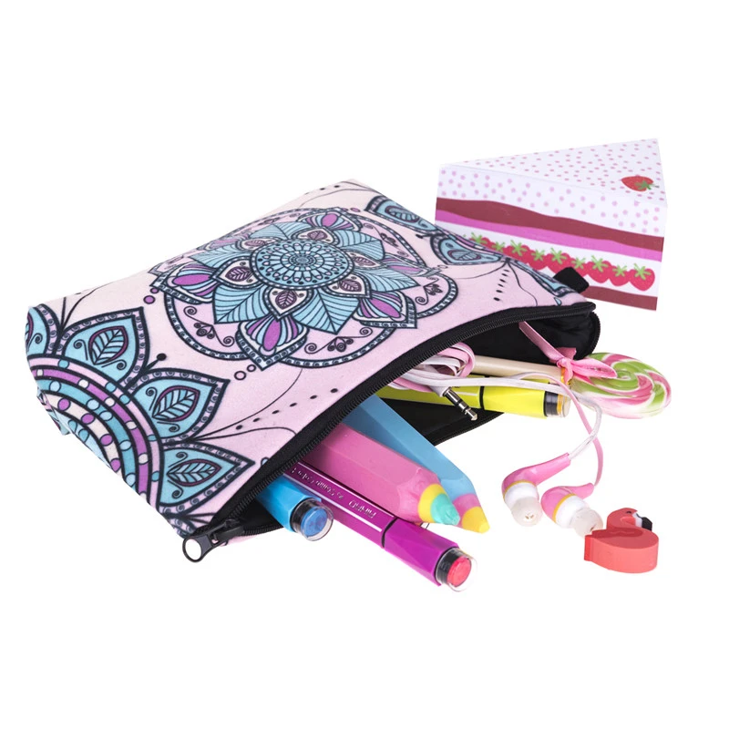 

Travel 3D Printed Women Cosmetic Bag Makeup Case 1 Pcs Fashion Datura flowers