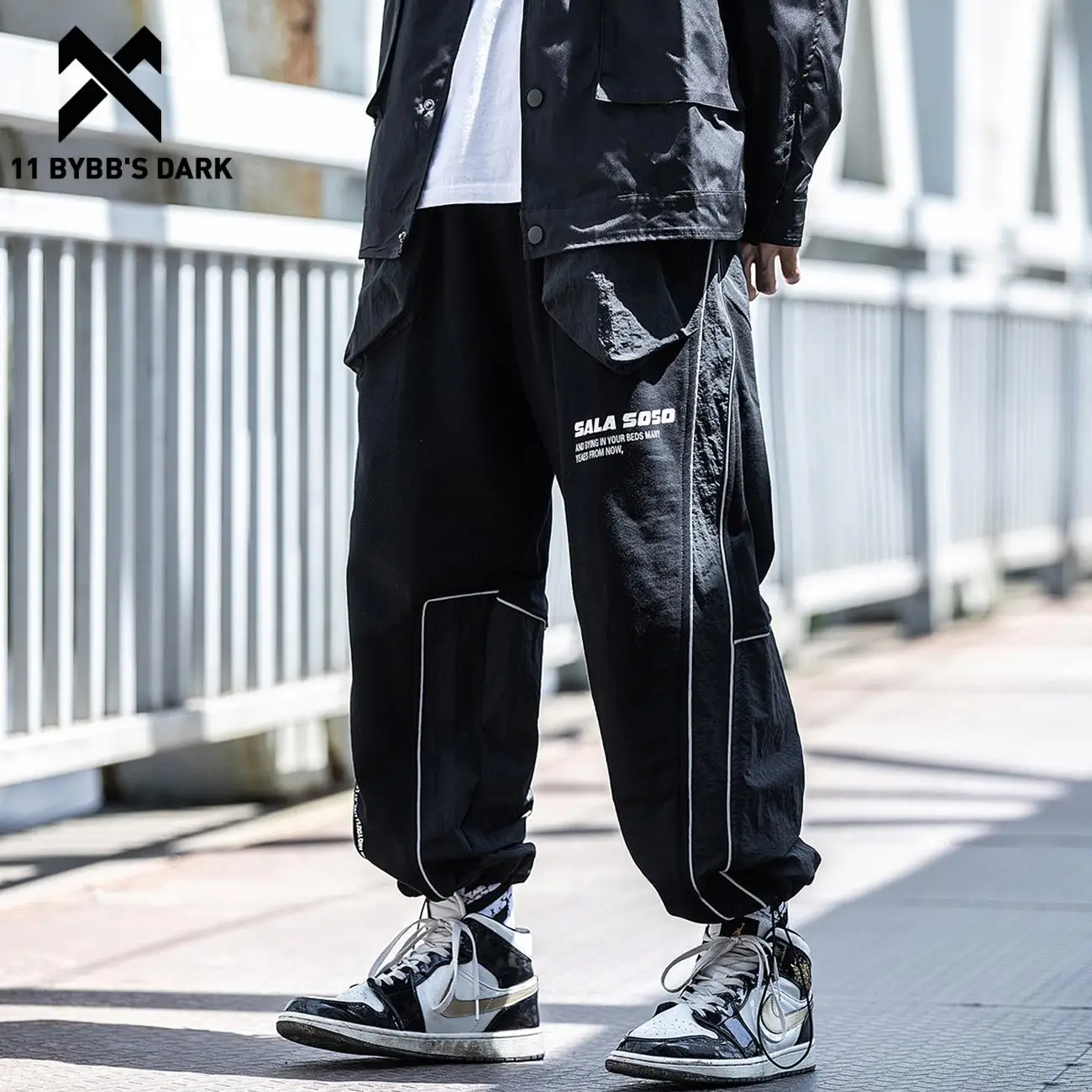 

11 BYBB'S DARK Hip Hop Tactical Functional Joggers Pants Reflective Strips Cargo Pants Men Casual Loose Trousers Techwear Black