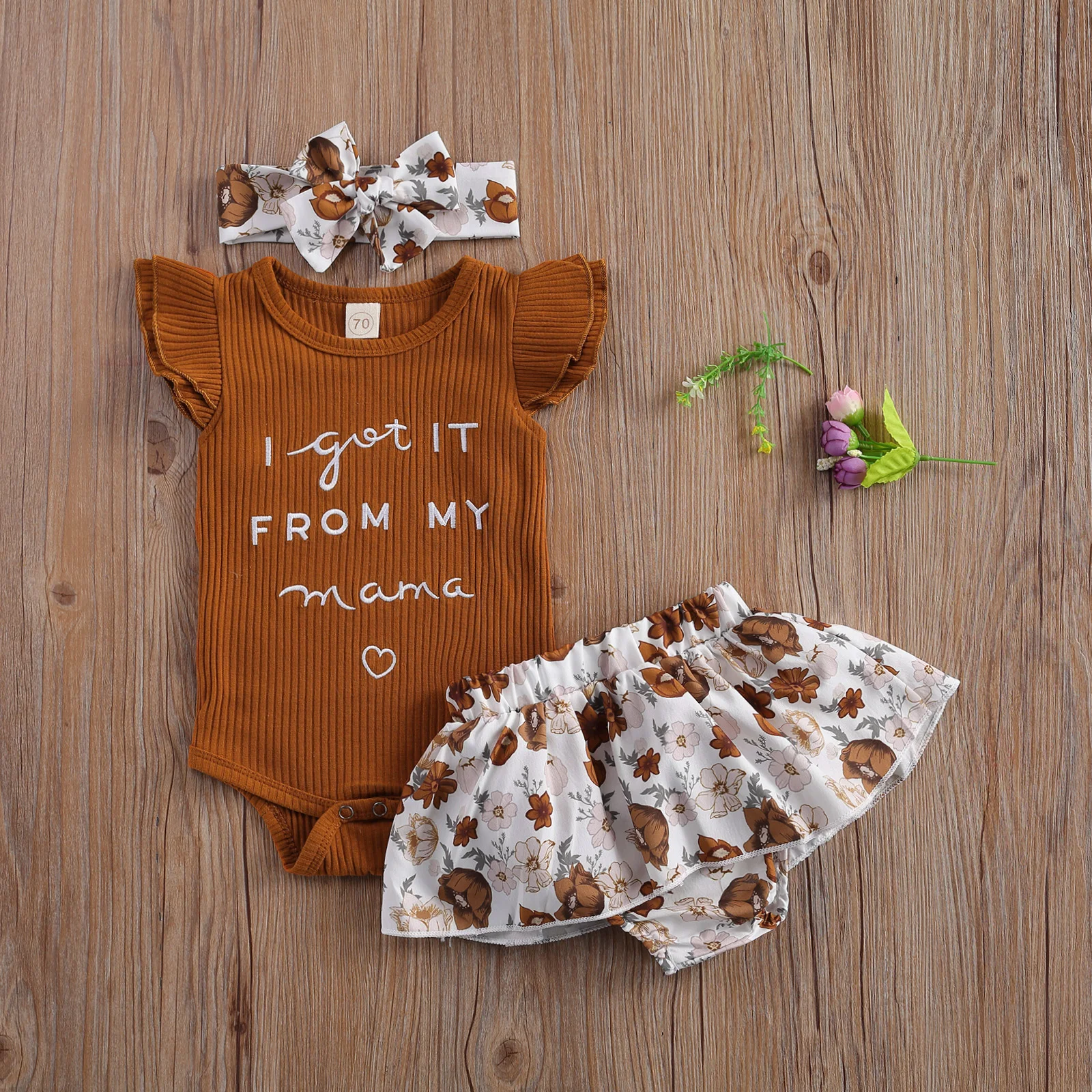 

Для маленьких девочек, комплект из 3 предметов, комплект с комбинезоном с принтом букв футболка с короткими летящими рукавами Треугольники ...