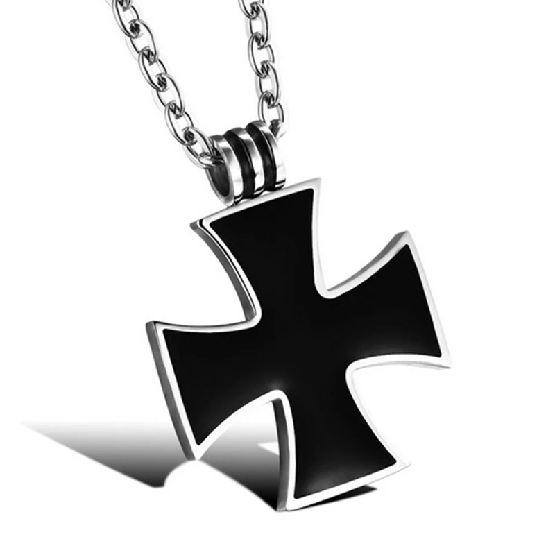 

Fashion Man Metal Knight Pendant Necklace Black Stainless Steel Iron Cross Pendant Necklace Mens Commemorative Gifts
