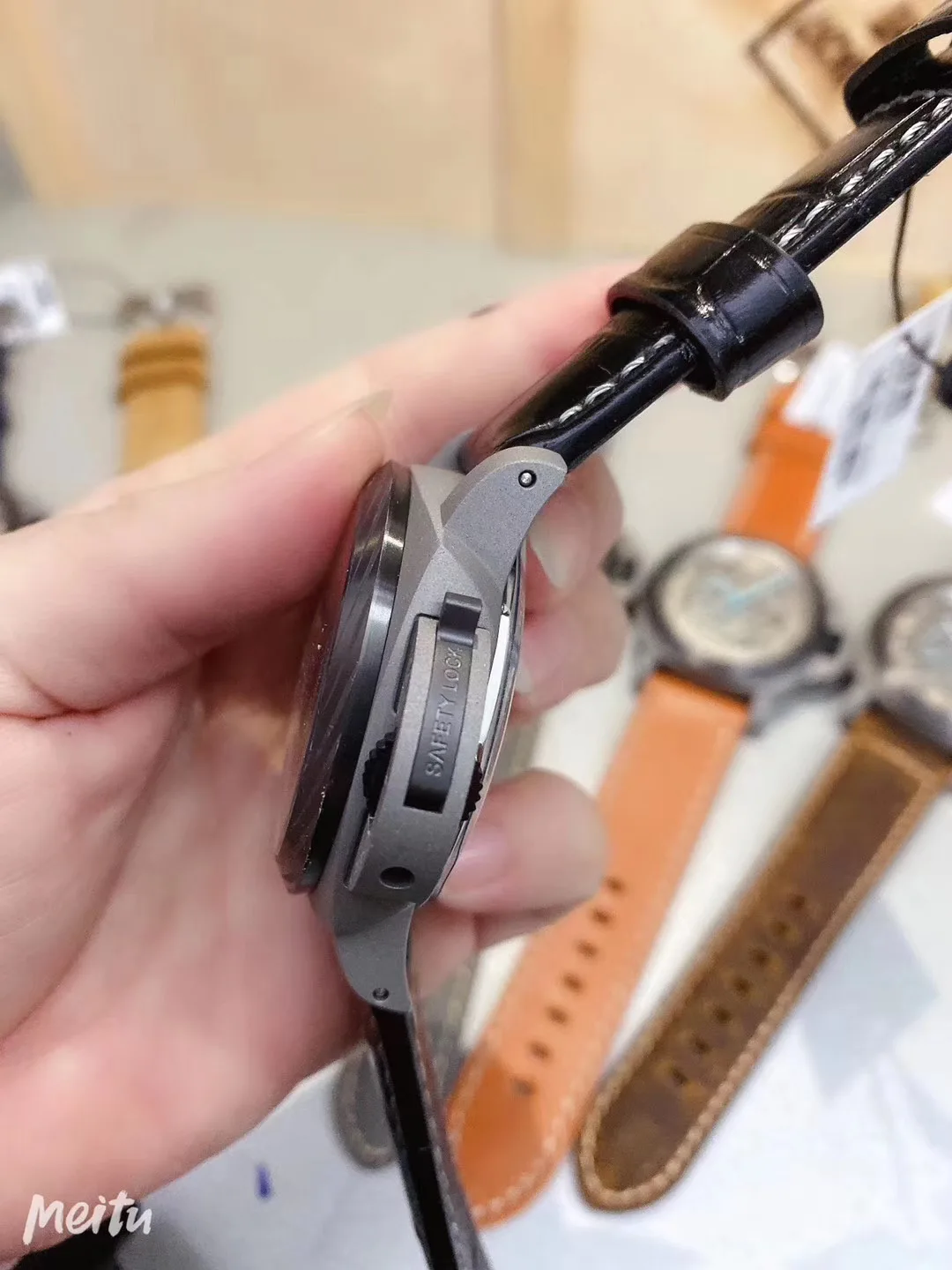 

Luxury Brand New Men Automatic Mechanical Sapphire Titanium Watch Black Grey Leather Skeleton Pierced Hollow Luminous Blue Hand