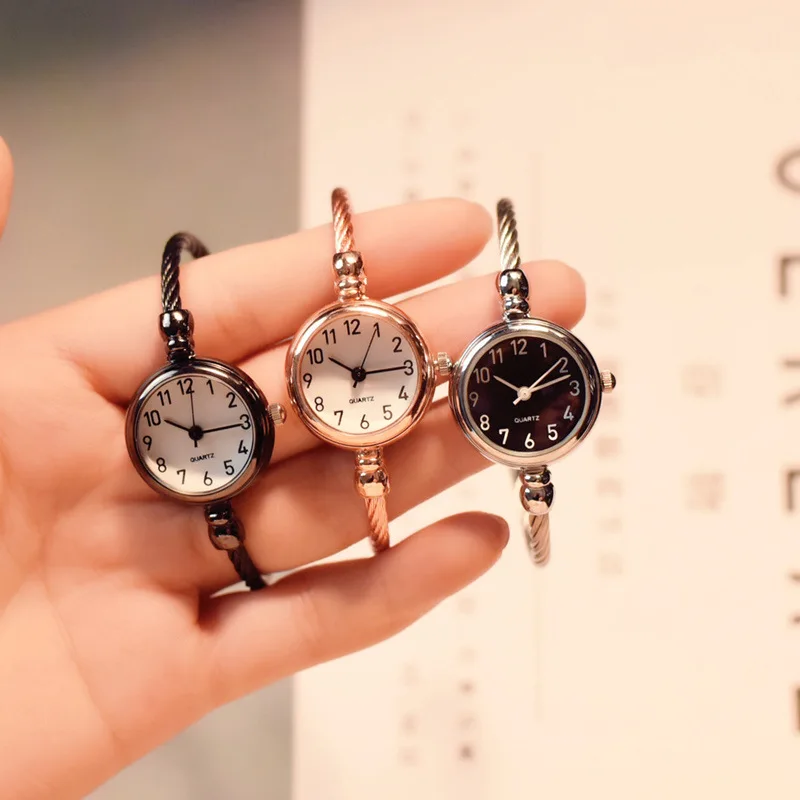 

Small fashion women watches 2019 popular brand simple numbers bracelet watch retro ladies quartz wrist watch orologio donna