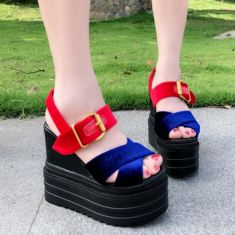 

Летние новые стильные водонепроницаемые на платформе 13 см, на высоком каблуке, женские сандалии на танкетке