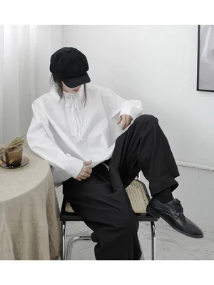 

2020 new autumn and winter design feeling minority dark department collar and mouth careful machine loose shirt woman