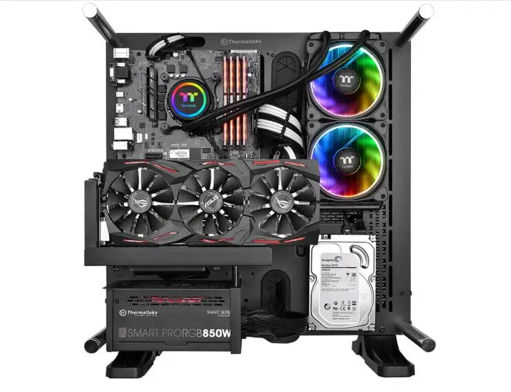 Кулер для процессора с водяным охлаждением Thermaltake Floe Riing RGB 240 все-в-одном
