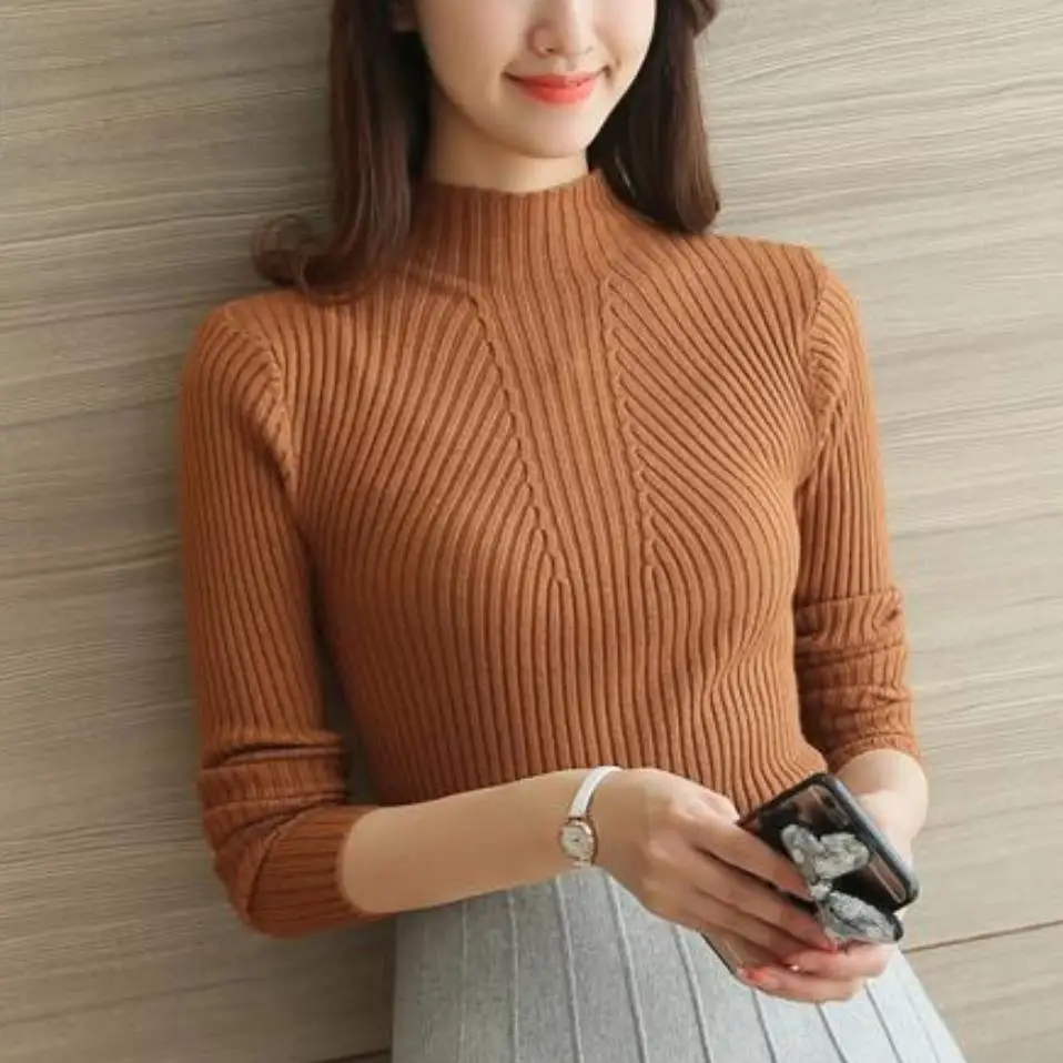 Женский трикотажный свитер-водолазка удобный облегающий с длинным рукавом