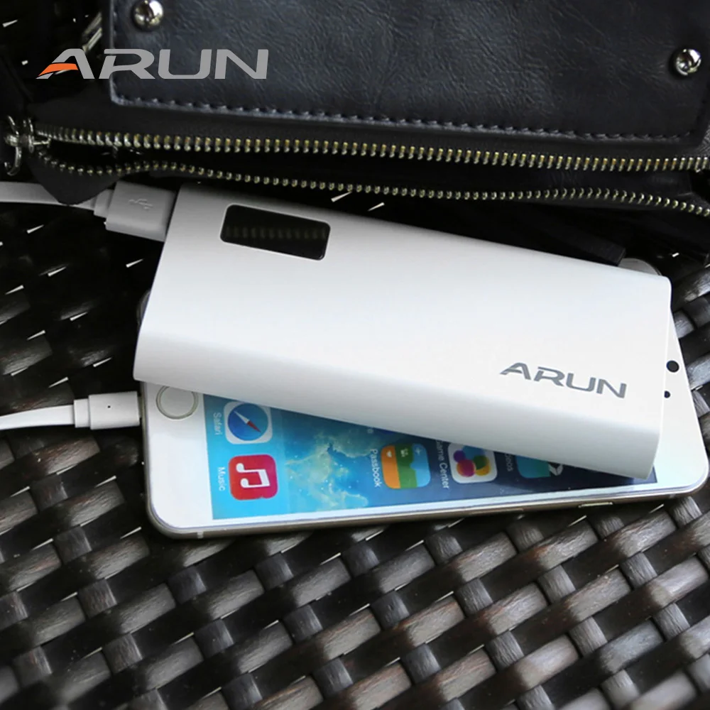 Внешний аккумулятор ARUN ёмкость 10000мАч 2 выходных порта USB LED фонарик подойдёт для