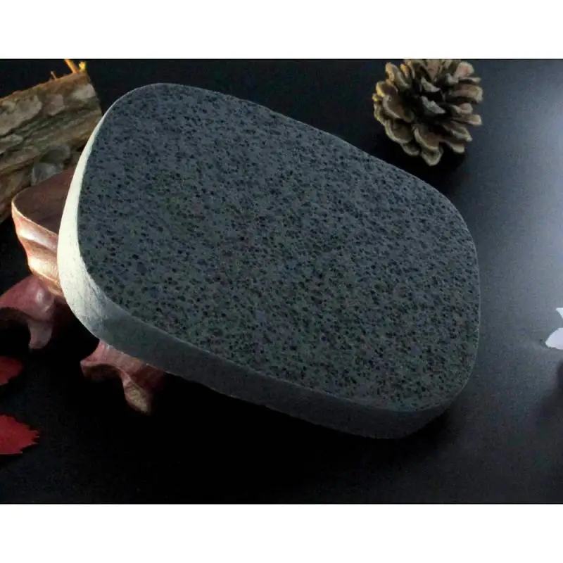 1pcs Bamboo Charcoal Facial Puff Face Deep Cleansing Washing Sponge Makeup Foundation |