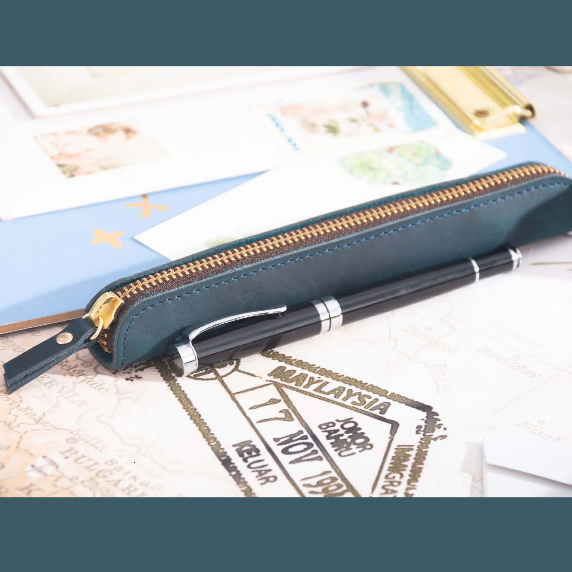 FM Blue Genuine Leather Zipper Pen Bag Mini Small Pencil Case Apple Electronic Writing Pen Protective Sheath Creative Vintage Style - Цвет: FM Blue