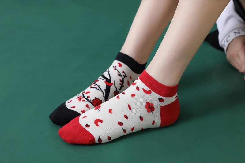 Новые носки Оригинальные Осенние тонкие корейские милые Мультяшные японские