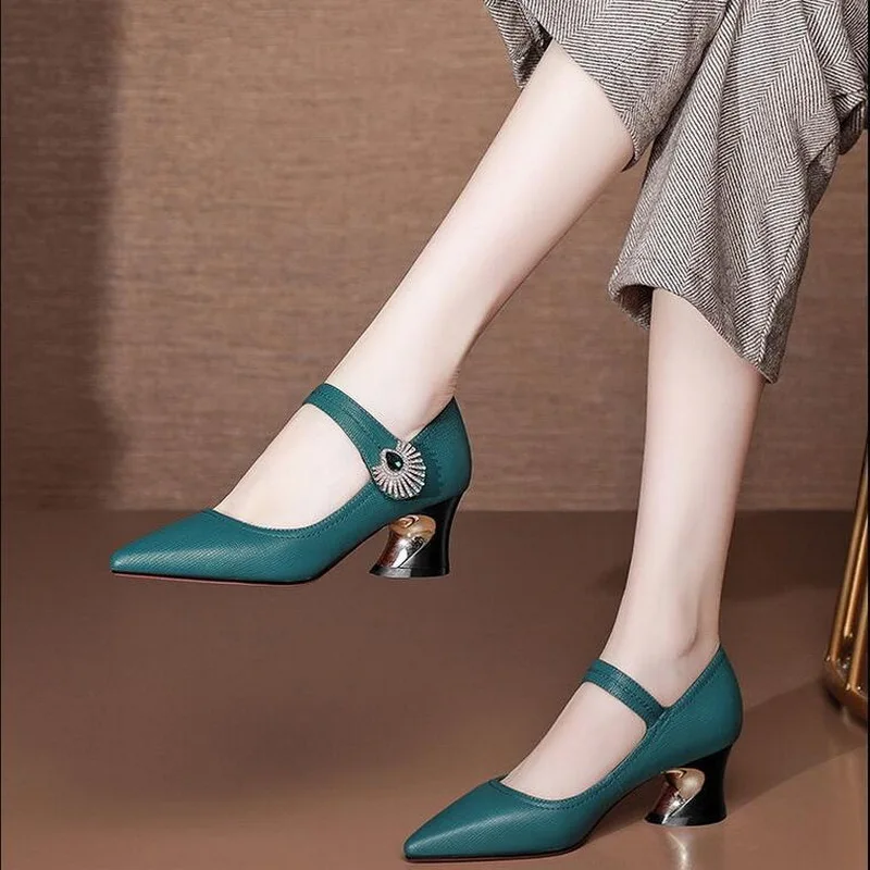 Soft Leather Shallow Single Shoes,Pointed Toe,Nice Spring New Women Mid Heels,Strap,Female Footware,Big Size,BLACK,GREEN