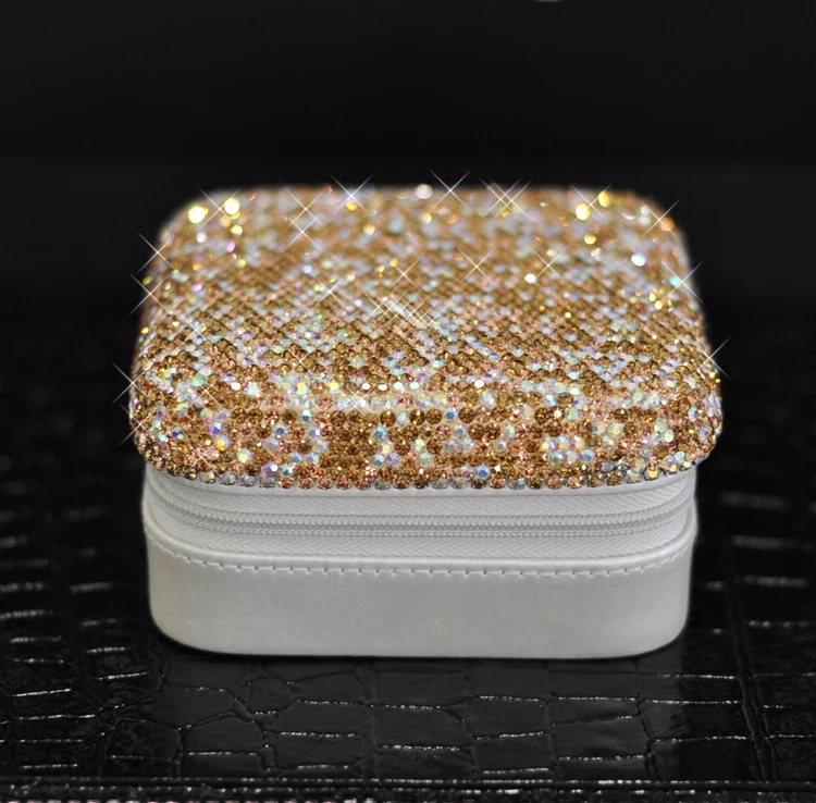 Купить Bling Портативный мини-шкатулка для украшений обручальное кольцо подарочные коробка-подушка для ювелирных изделий серьги коробка дорожная к...