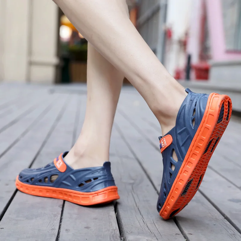 Korean Style Hole Shoes Men's Summer New Non-Slip Thick-Soled Beach Shoes Men Fashion Casual Hollow Slides Wading Shoes Wholesal
