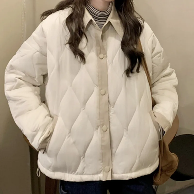 

Женская утепленная короткая хлопковая куртка, новая модель 2021 года, корейский шикарный дизайн, хлопковая куртка для девушек