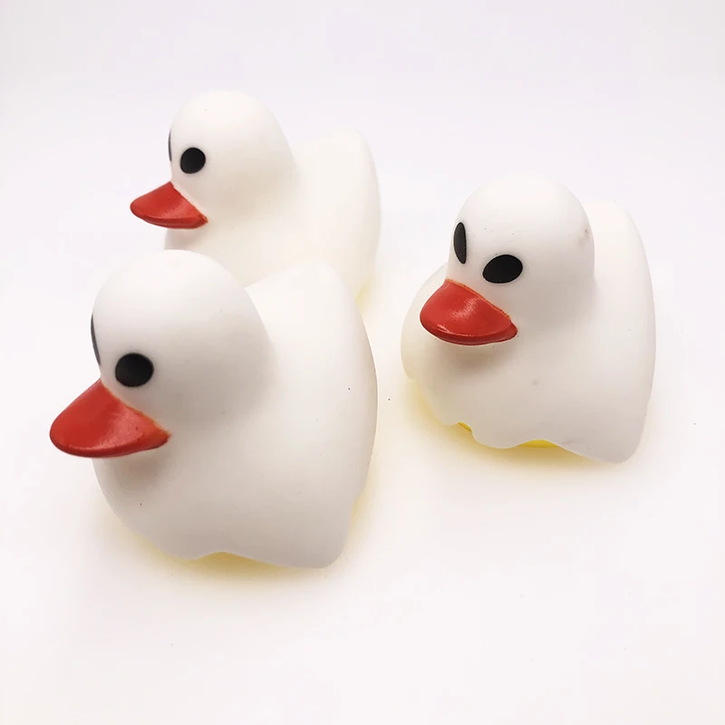 Лидер продаж 2019 детская водная игрушка плавающие резиновые утки 5 см Милая Белая