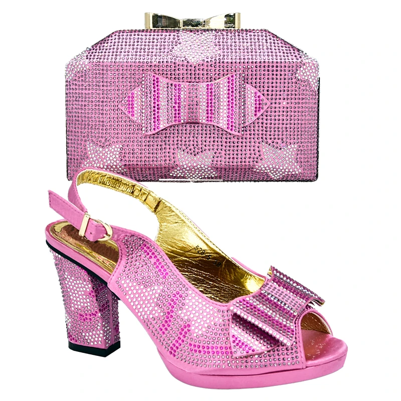 Новые женские итальянские туфли для вечерние в африканском стиле украшенные