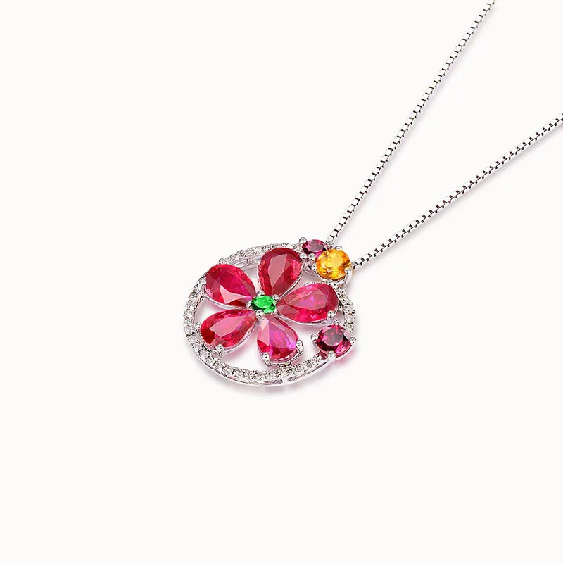 Ожерелье с кулоном из австрийского хрусталя в виде пятилистного цветка