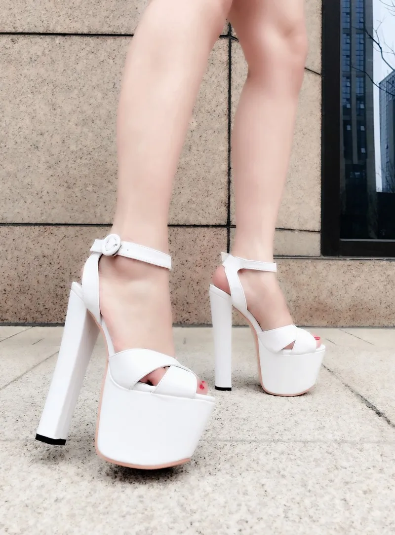 Женские босоножки на очень высоком каблуке 17 см простые элегантные Новинка лета