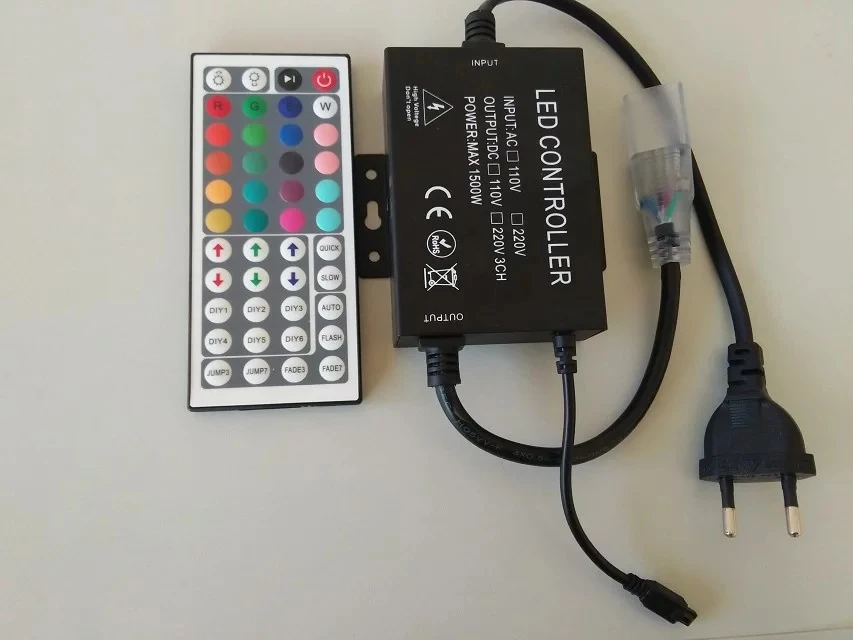 

10 шт. ВЫСОКОЕ НАПРЯЖЕНИЕ AC110V 220V 1500W 44 клавишный светодиодный ИК RGB пульт дистанционного управления 3X3A 9A для LED 5050 3528 Светодиодная лента штепсе...