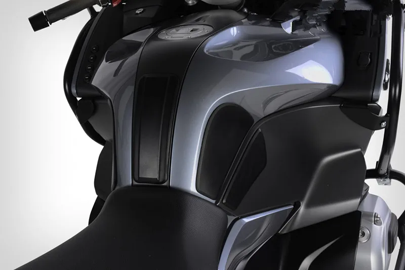 

Резиновая наклейка на бак топлива для BMW R1200RT LC 2013-2019