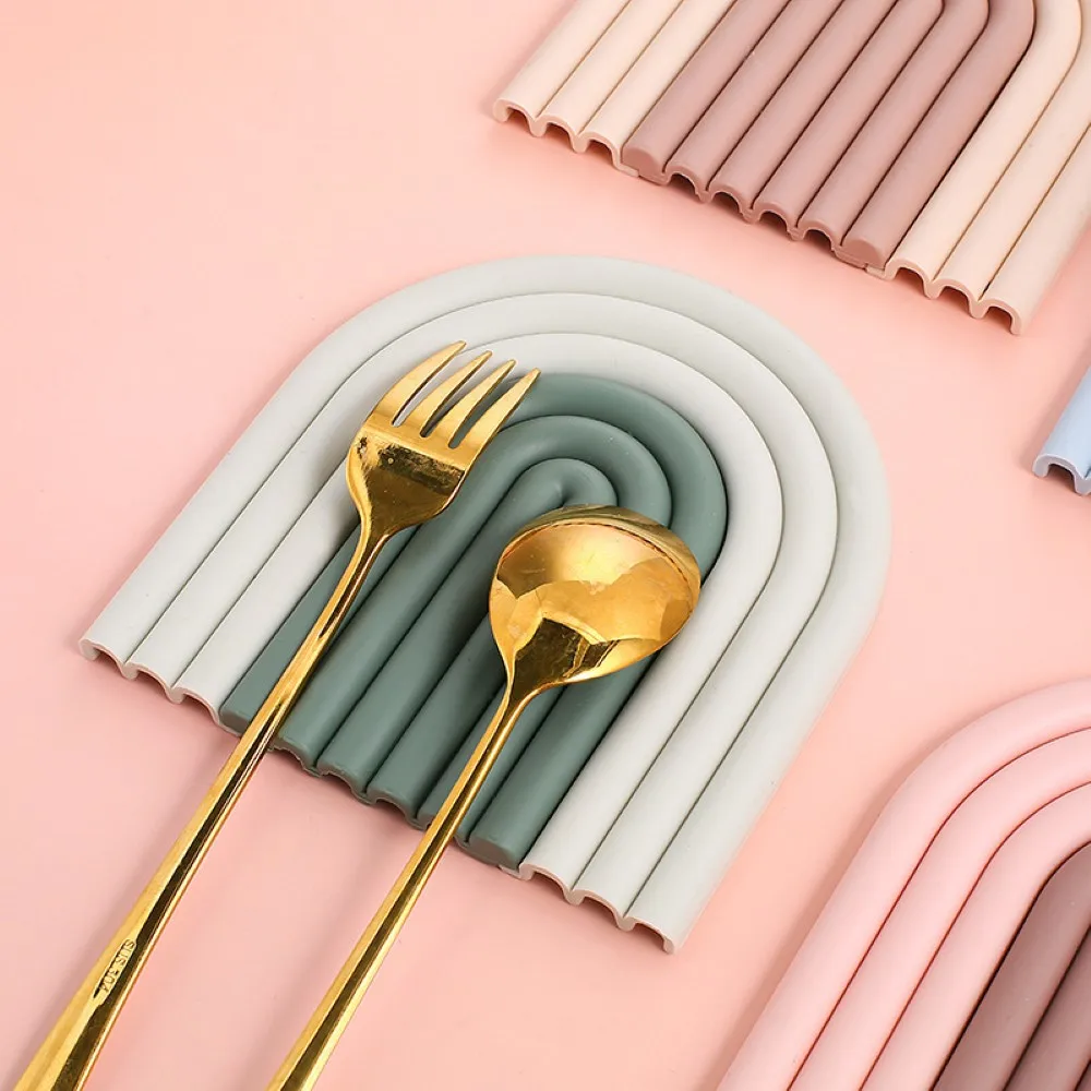 

Home Silicone Removable Rainbow Coaster Table Mat TPR Removable Non-slip Heat Insulation Pad Kitchen Accessories Home Decoration