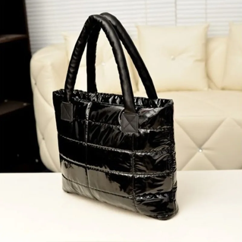 Женская зимняя сумка-тоут на одно плечо с хлопковым наполнителем и перьями |