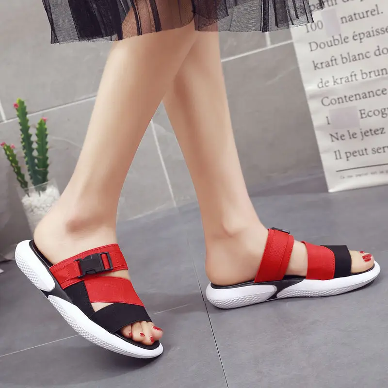 

T-shaped Buckle Open Toe All-match Non-slip Sports Sandals Ladies Short Heel Platform Shoes Summer Casual Flat Shoes 2021