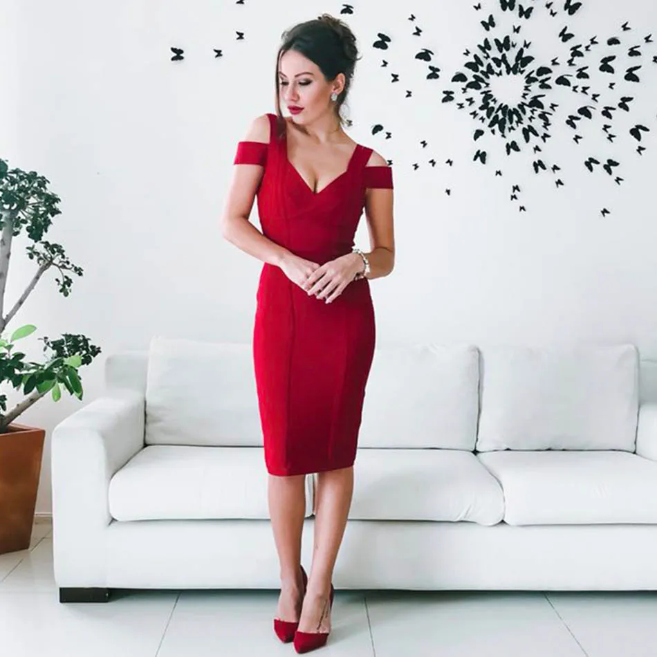 Платье женское без рукавов с тонкими бретельками | Женская одежда