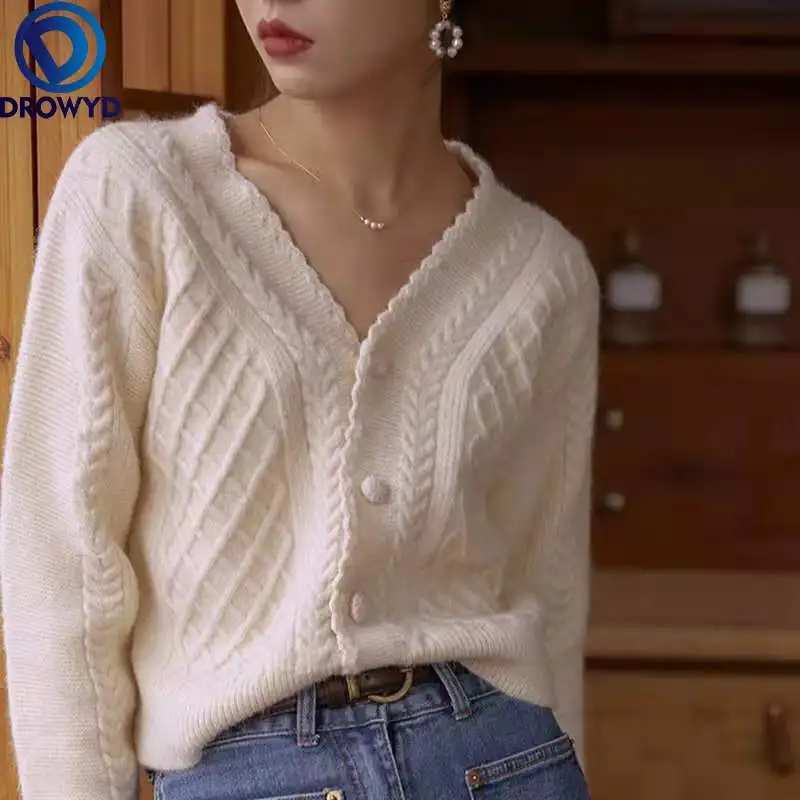

Autumn and Winter Sweater Women's Long-sleeve Knitted Cardigan Rhombus Loose Lazy Style 2021 Retro French V-neck Short Jacket