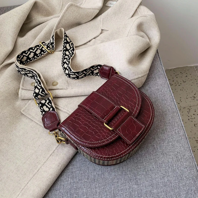 

New trendy ladies casual wide shoulder strap messenger bag crocodile pattern saddle bag out mobile phone coin purse female bag