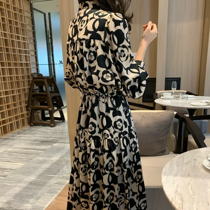 

Korean Chic French Style Retro Elegant Western Style Youthful-Looking Romantic Floral Long over the Knee V-neck High Waist Dress
