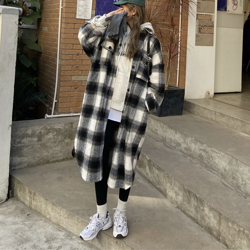 

FORYUNSHES Women Winter Woolen Coats 2021 Plaid Splicing Retro Oversized Hooded Long Jacket Outercoats Korean Style Outwear New
