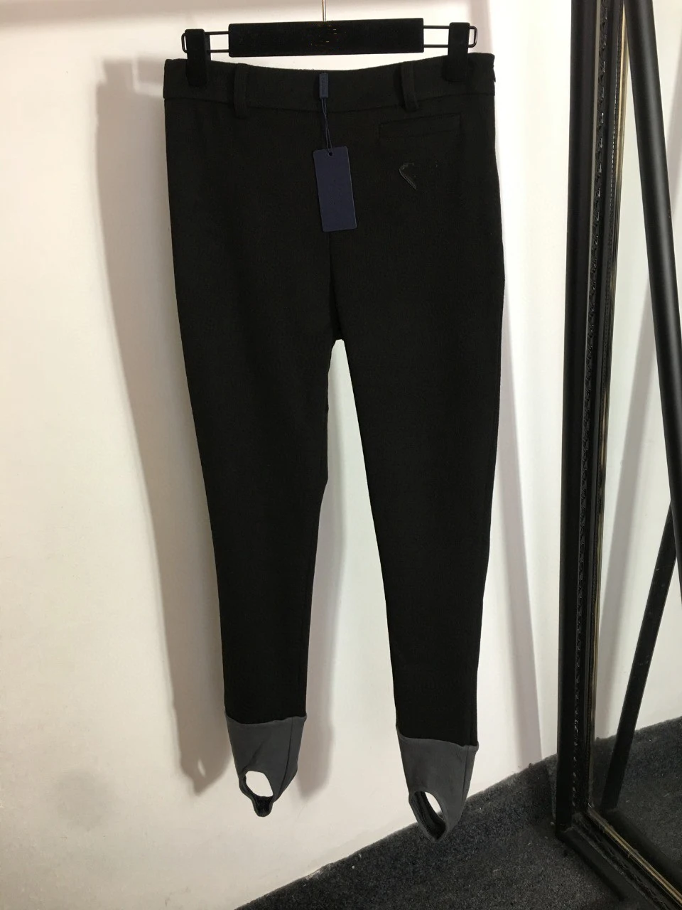 

Женские леггинсы с треугольным логотипом, с высокой талией